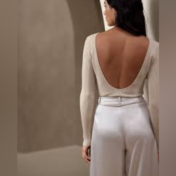 Banana Republic - INES SCOOP-BACK SWEATER / LONG SLEEVE TOP - Picture 2 of 4